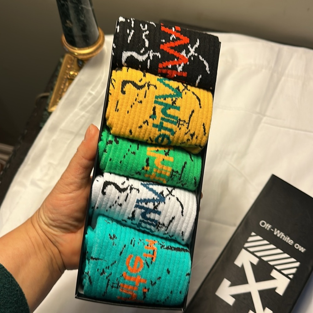 Multicolor Socks Set - Picture 2 of 9